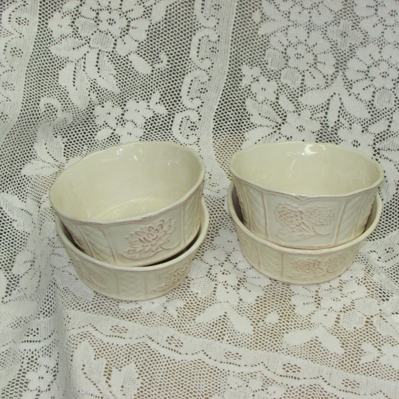 4 Kari Designs CUISINEWARE Embossed Pottery Ramekin Dessert Bowls International - Picture 2 of 6